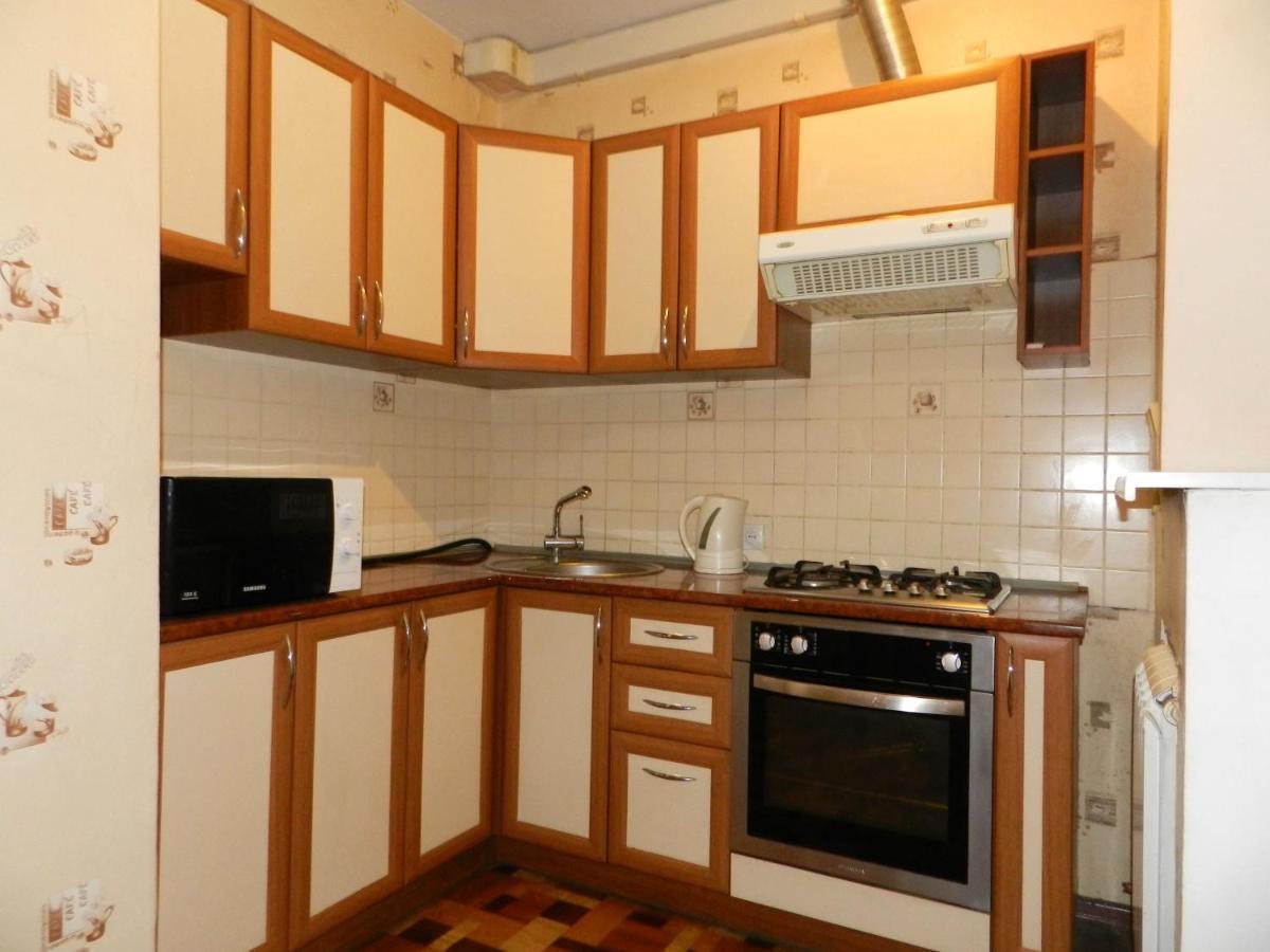 1-Room Apartment 50M2 On Metalurhiv Avenue 17, By Grandhome Zaporizhia Εξωτερικό φωτογραφία